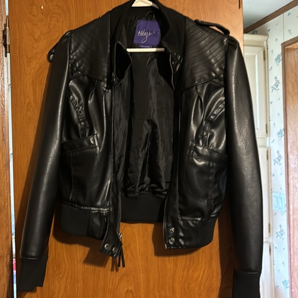 Miley & Max leather jacket. Size L but fits smaller. Super cute on. - Picture 5 of 5